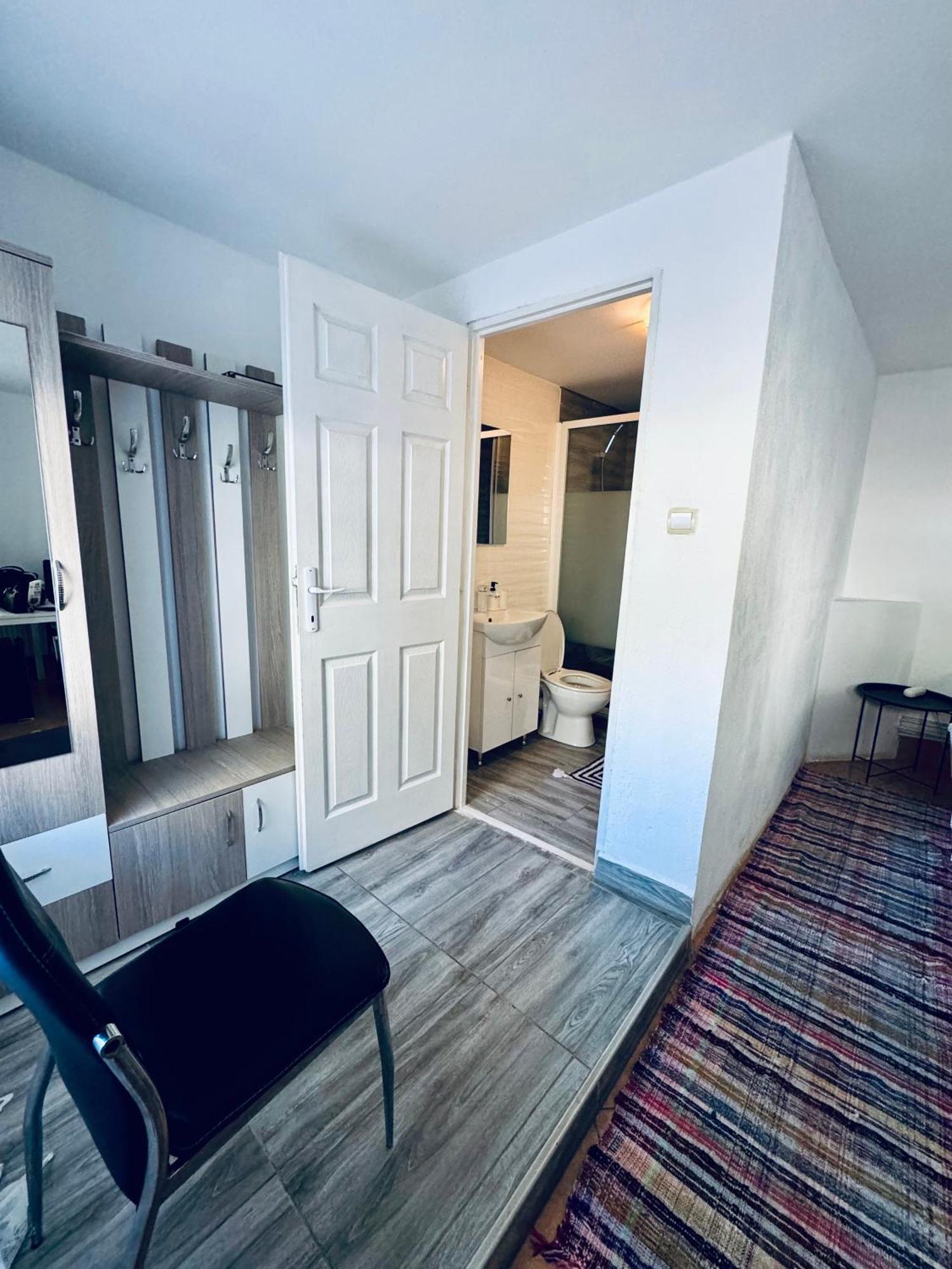 Acasa In Bicaz-Chei - Camere De Inchiriat Cheile Bicazului Esterno foto